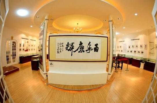 賀中秋|月圓人團圓 選擇康輝地板筑就健康家